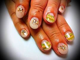 アースカラーのピーコック|NAIL GROW