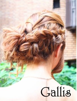 【Gallis】ルーズ編み込みやわらかシニヨンサイドアップ|Hair Make Salon Gallis