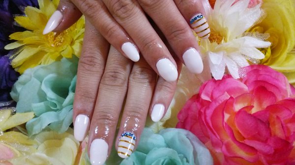 爽やか白のボーダーネイル✩|Nail Salon&amp;Nail School JuJu　富士店