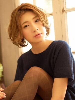 大人可愛いヌーディベージュのリラックスウェーブ 117 Bekku Hair Salon ベックヘアサロン 東京都 恵比寿 の髪型 ヘアスタイルカタログ ビューティーパーク