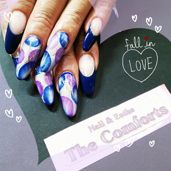 ♥グラデーションストリーム♥|Nail &amp; Esthe The Comforts