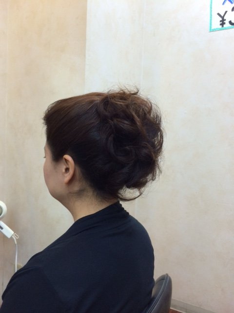 縦ラインカールアップ|HAIR ESTHESALON AONO