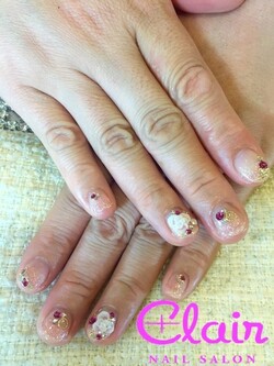 ラブリー♡エンボスでお花ネイル|ネイルズ　クレエル