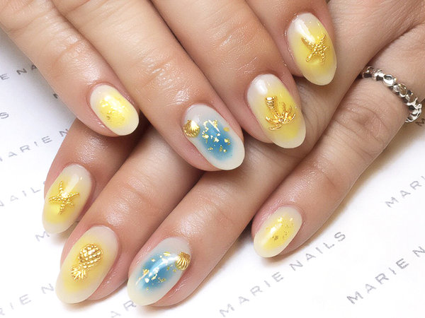 お客様ネイルデザイン4ー¥9400(税抜)|MARIE NAILS  いわきラトブ店