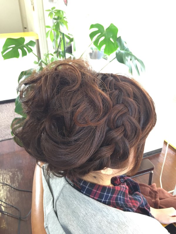 結婚式のお呼ばれヘアーセット編み込み|ヘアーメイクＴＥＮ