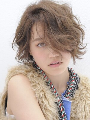 外国人風オーシャングレージュ May By Bonheur メイバイボヌール メイバイボヌール 大阪府 梅田 の髪型 ヘアスタイルカタログ ビューティーパーク