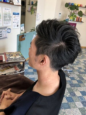 大人ツーブロック Hair Art Aill ヘアーアートアイル 沖縄県 沖縄 の髪型 ヘアスタイルカタログ ビューティーパーク