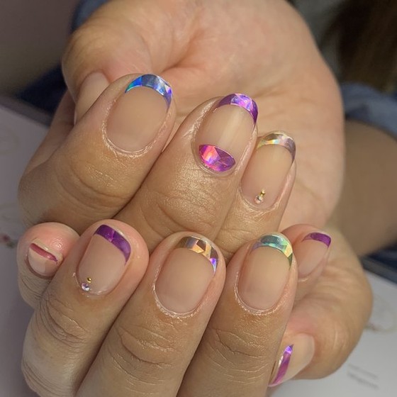 メタリックフレンチ Nail Room Mignon ネイルルームミニョン 沖縄県 石垣島 のネイル デザインカタログ ビューティーパーク