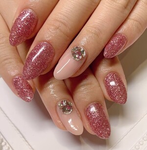 Pinkラメ ビジューnail Nail Salon Luan ネイルサロンルアン 長崎県 長崎 のネイル デザインカタログ ビューティーパーク