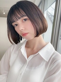 大人可愛い30代40代50代黒髪前下がりショートボブ丸みショート|Hair Make TOP SHAPE