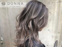 ハイライト白髪ぼかし|Hair Salon DONNA 香芝旭ヶ丘店