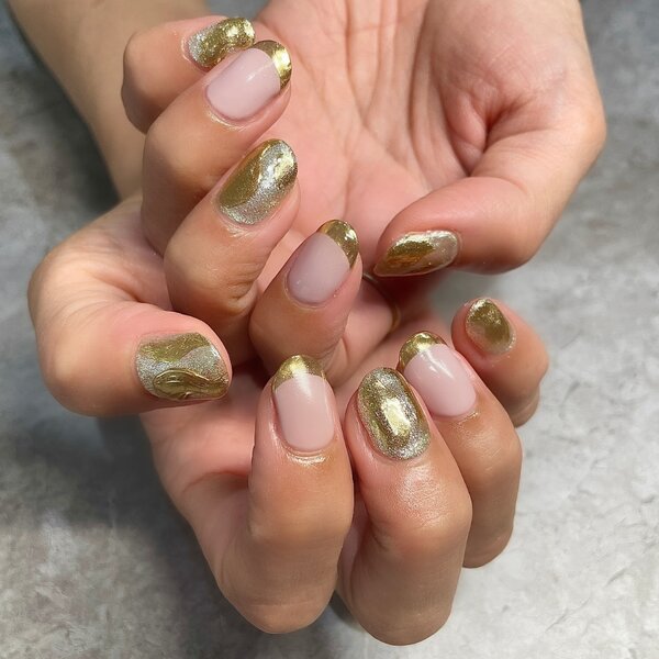 定額デザイン ゴールド 4,000円|Nail Salon Linda