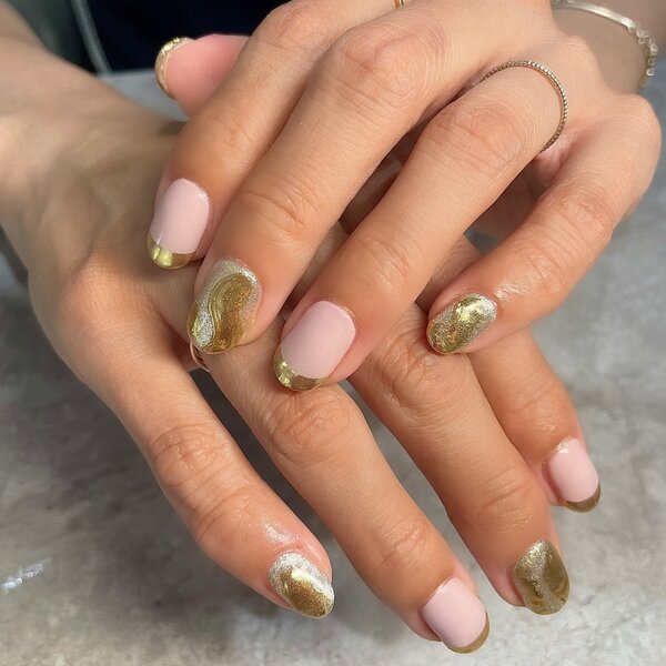 定額デザイン ゴールド 4,000円|Nail Salon Linda