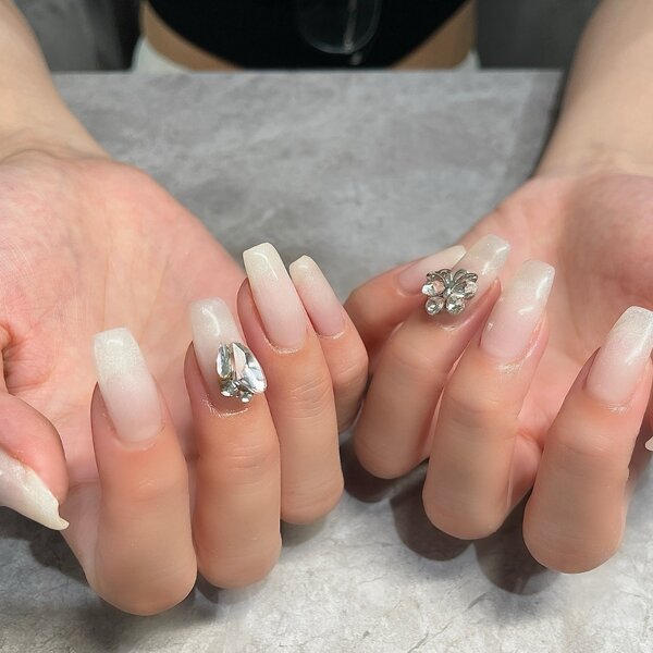 ハンド ライトコース＋長さだし5本|Nail Salon Linda