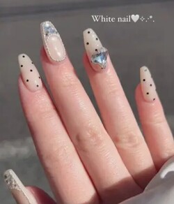 White nail