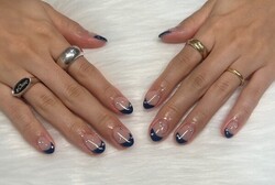 ハンドミドルコース フレンチベース|Nail Salon Linda