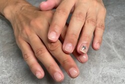 男性 ハンドケア (甘皮処理、自爪整え、クリア仕上げ)|Nail Salon Linda