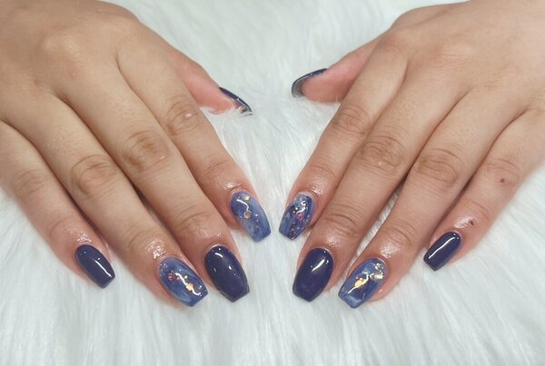 ハンド定額デザイン 「ネイビー」|Nail Salon Linda