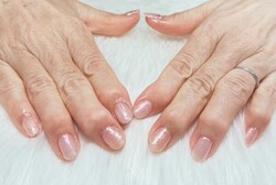 ハンド定額デザイン「オーロラピンク」|Nail Salon Linda