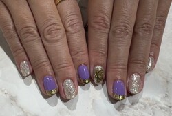 ハンド 定額デザイン 「ゴールドミラーフレンチ＋パープル」|Nail Salon Linda