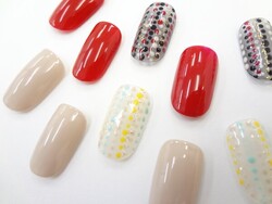 ワンカラー＆ドットネイル|NAIL SALON QUILL 宇都宮店