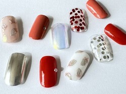 ミラーでいちごアート|NAIL SALON QUILL 小山店