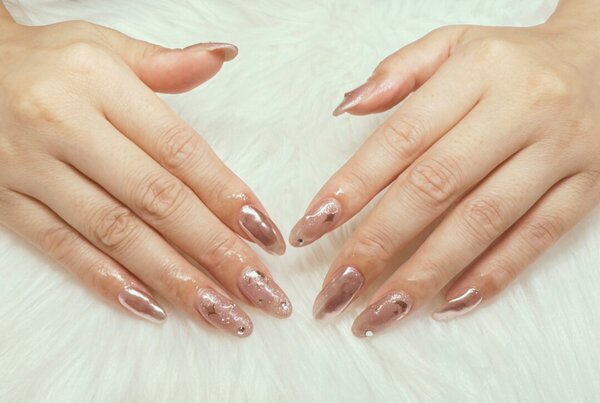 ハンド 定額デザイン「ピンク主体で」|Nail Salon Linda