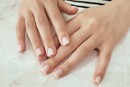 ハンド ワンカラー「シアーカラーのホワイト」|Nail Salon Linda