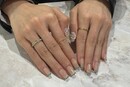 ハンド ライトコース (60分 アート、ストーン、シールつけ放題)「ヌーディーな大人ネイルにキラキラをプラス」|Nail Salon Linda