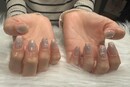 ハンド ライトコース (60分 アート、ストーン、シールつけ放題)「チークネイルをあえて水色に」|Nail Salon Linda