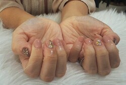 ハンド 定額デザイン 「落ち着いたピンクの組み合わせがかわいい！」|Nail Salon Linda