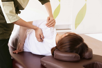 Re.Ra.Ku 水天宮前T-CAT 店 | 日本橋のリラクゼーション Re.Ra.Ku 水天宮前T-CAT 店 | 日本橋のリラクゼーション