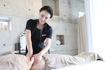 Leglance total esthetics | 梅田のエステサロン Leglance total esthetics | 梅田のエステサロン