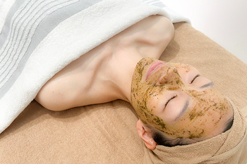 【毛穴・ハーブピーリング】 ニキビ対策サロンetoile クリスティーナ正規取扱店 | 梅田のエステサロン 【毛穴・ハーブピーリング】 ニキビ対策サロンetoile クリスティーナ正規取扱店 | 梅田のエステサロン