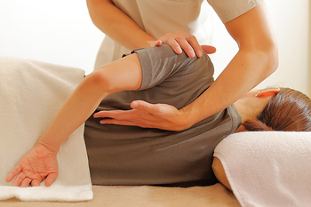 トレイン治療院 | 心斎橋のリラクゼーション トレイン治療院 | 心斎橋のリラクゼーション