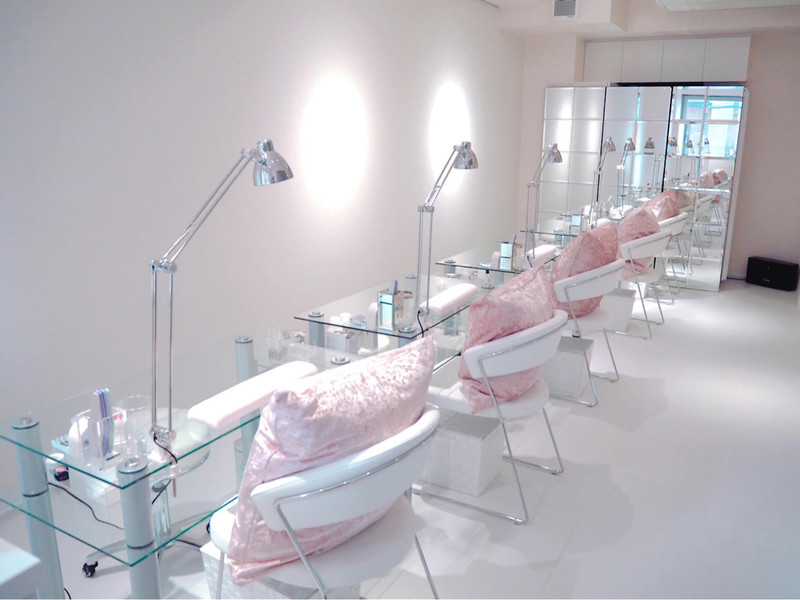 R3nail By Atelier Anjour リズネイル バイ アトリエアンジュール エアジェル ジェルネイル 大阪府 心斎橋 のネイル サロン ビューティーパーク