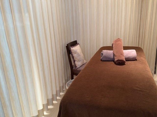 小顔・ハチ張り専門サロン エクラリー | 麻布のリラクゼーション 小顔・ハチ張り専門サロン エクラリー | 麻布のリラクゼーション