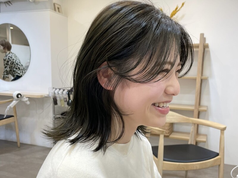 H | 梅田のヘアサロン