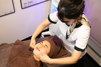 毛穴洗浄&小顔矯正専門店グルステ | 新宿のエステサロン 毛穴洗浄&小顔矯正専門店グルステ | 新宿のエステサロン