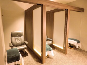 クイーンズウェイ 池袋西口地下街 | 池袋のリラクゼーション クイーンズウェイ 池袋西口地下街 | 池袋のリラクゼーション