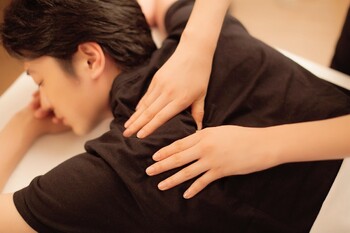 クイーンズウェイ 梅田阪急三番街 | 梅田のリラクゼーション クイーンズウェイ 梅田阪急三番街 | 梅田のリラクゼーション