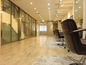 Aust hair Figaro | 袋町/本通/紙屋町/立町のヘアサロン Aust hair Figaro | 袋町/本通/紙屋町/立町のヘアサロン