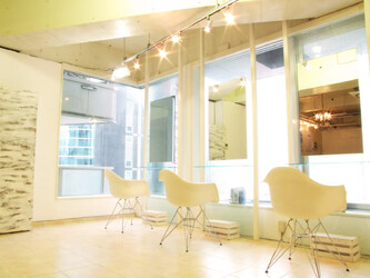 Les Baladins du Miroir | 横浜のヘアサロン Les Baladins du Miroir | 横浜のヘアサロン