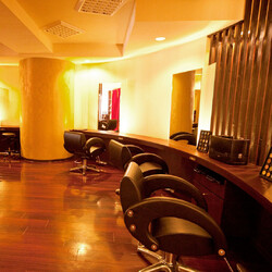 QUADE +m | 高槻のヘアサロン QUADE +m | 高槻のヘアサロン