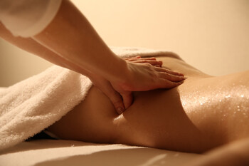 タイ古式ストレッチ&アロマリンパマッサージ マシェリ六本木 | 六本木のリラクゼーション タイ古式ストレッチ&アロマリンパマッサージ マシェリ六本木 | 六本木のリラクゼーション