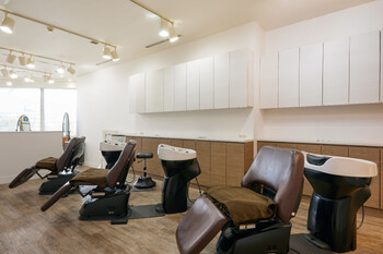 BEAUTY CELLAR 六本木ヒルズ店 | 六本木のヘアサロン BEAUTY CELLAR 六本木ヒルズ店 | 六本木のヘアサロン