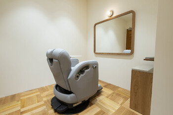 grus 完全個室型美容室髪質改善縮毛矯正&ヘッドスパ | 上野のヘアサロン grus 完全個室型美容室髪質改善縮毛矯正&ヘッドスパ | 上野のヘアサロン