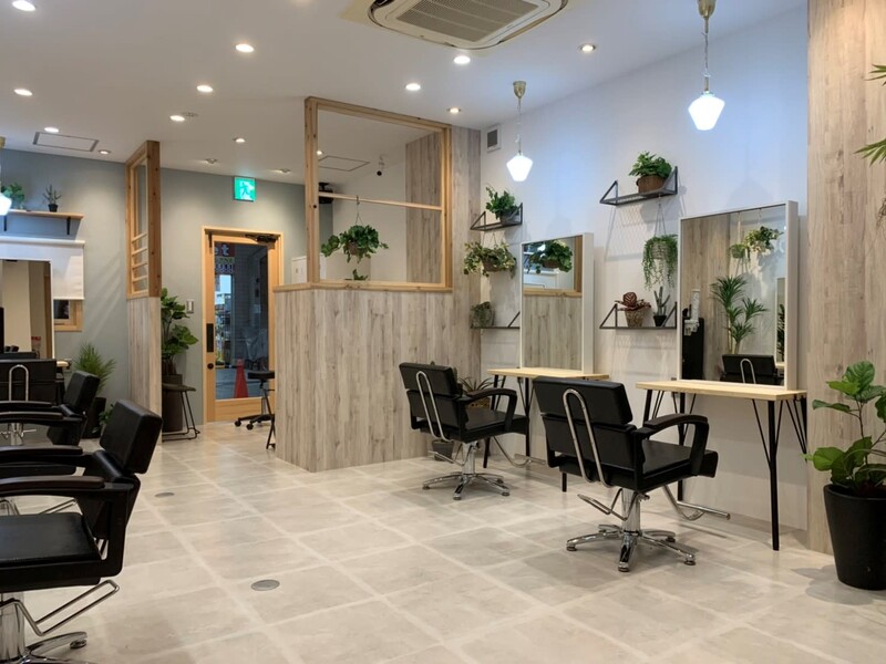 Agu hair Frill 茨木市駅店 | 茨木のヘアサロン