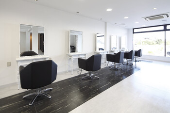 GALLARIA Elegante稲沢店 | 稲沢のヘアサロン GALLARIA Elegante稲沢店 | 稲沢のヘアサロン