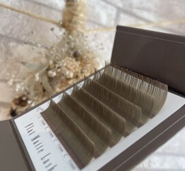 KUMA + | 立川のアイラッシュ KUMA + | 立川のアイラッシュ